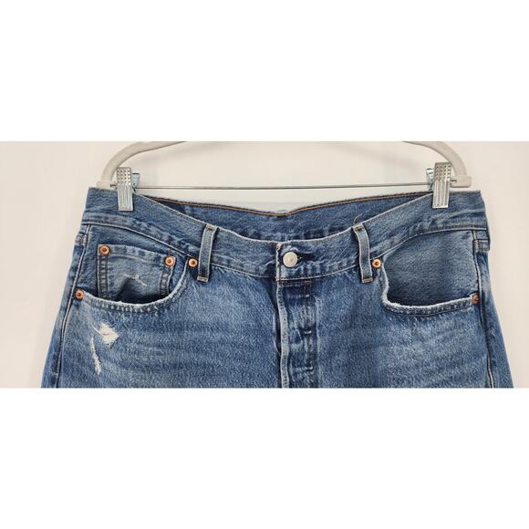 Levis 501 Men's Destroyed Medium Wash Button Fly Jeans Size 36 X 30‎ - Picture 3 of 9